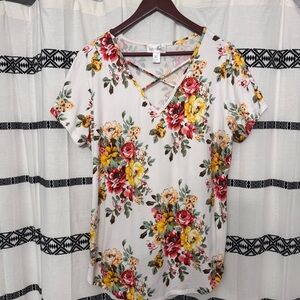 Just Be White Floral Graphic Top